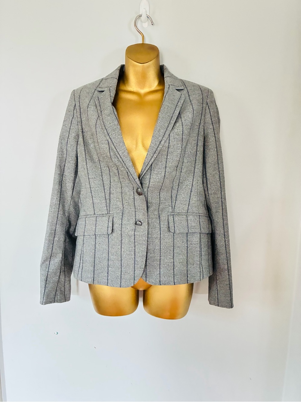 Banana Republic Gray Pinstripe Blazer Size 4 Tailored Office Siren Jacket - Picture 2 of 5
